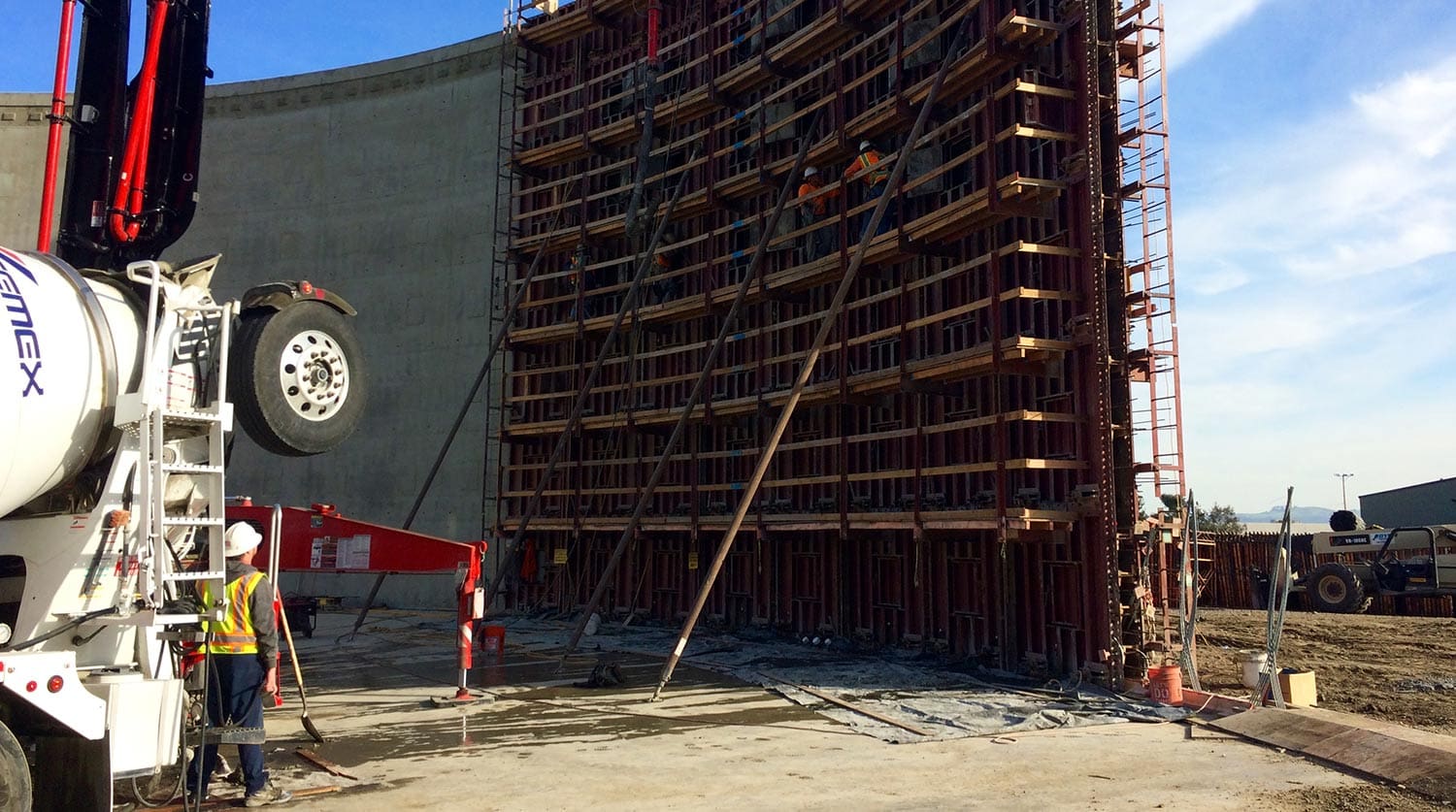 Large tank construction