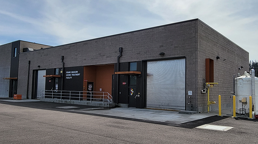 exterior photo of the Geren Island Water treatment plant in Salem Oregon which had improvements done by Carollo Engineers